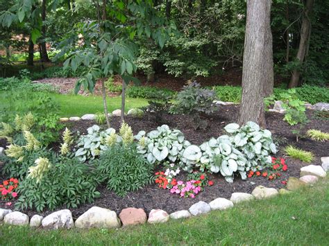 Expert Landscaping Design Tips | Landscaping with rocks, Shade ...