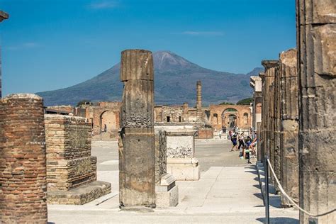 2023 Ruins of Pompeii Guided walking tour with Skip the line ticket