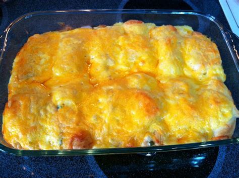 Cookin' with Jodi: Cheesy Chicken Crescent Roll Casserole