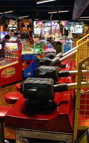 Kalahari® Resorts : Sandusky, OH : 'Big Game' Room Arcade (With images ...