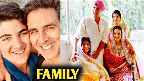 Akshay Kumar With His Family - YouTube