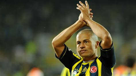 Alex de Souza: Fenerbahçe'ye gittiğim için pişman olmadım | Goal.com