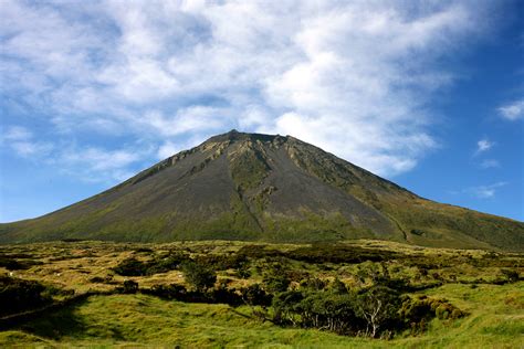 Mount Pico Climb – Pico Island Adventures