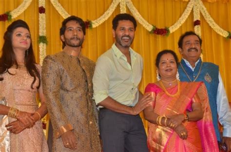 Actor Pandu Son Pintu Wedding Reception Photos - FilmiBeat