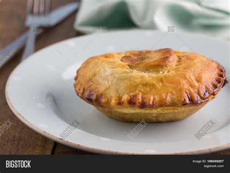 Steak Meat Pie Gravy Image & Photo (Free Trial) | Bigstock