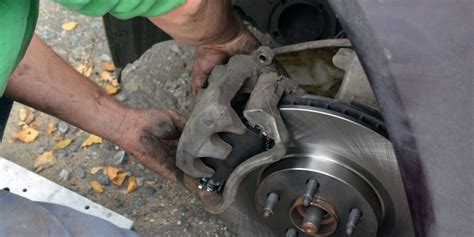 How to Replace Brake Calipers System - Step-By-Step Guideline - Grant ...