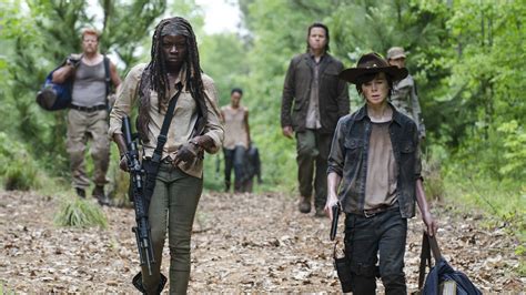 The Walking Dead Strangers Recap: Season 5, Episode 2 - Variety