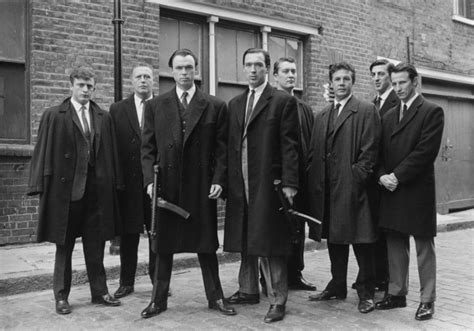 The Krays ***** (1990, Gary Kemp, Martin Kemp, Billie Whitelaw ...