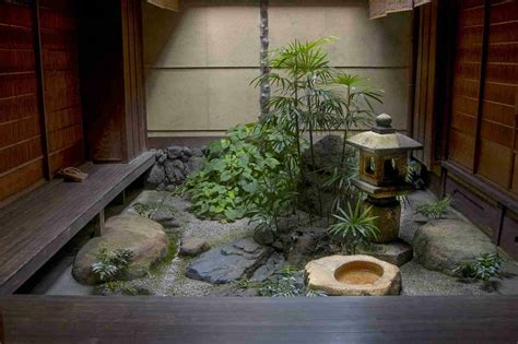 14 Best Indoor Rock Gardens for Your Home and Office