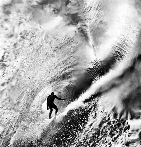 Kelly Slater surfing | Surfing photography, Surfing waves, Surf poster