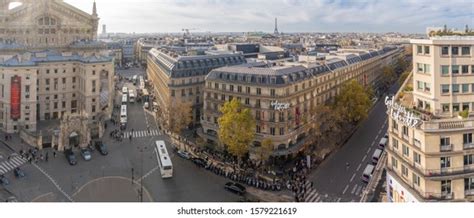 2,635 Boulevard haussmann Stock Photos, Images & Photography | Shutterstock