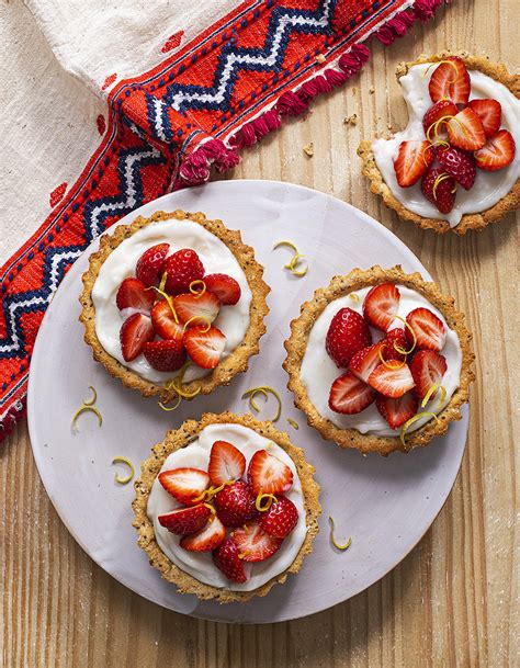 Tartelettes aux fraises vegan pour 4 personnes - Recettes - Elle à Table