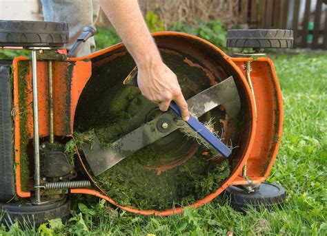 How to Sharpen Lawn Mower Blades?