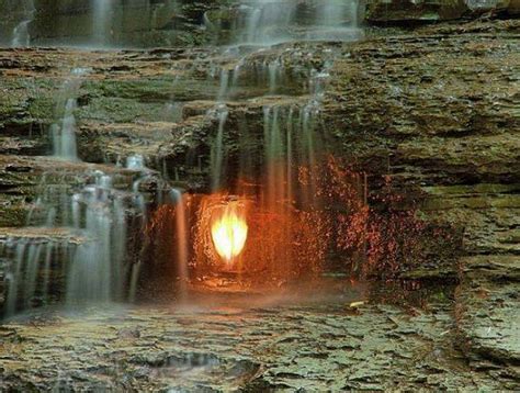 Amazing Magazine: Eternal Flame Falls - New York