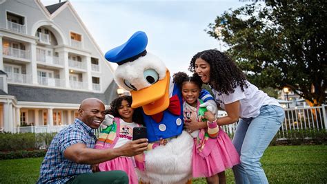 4 Ways to Find Characters at Walt Disney World Resort Hotels | Disney ...