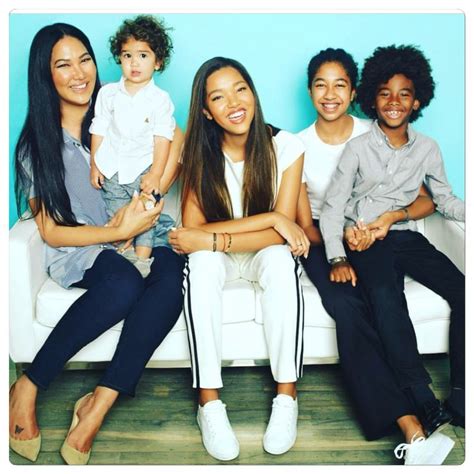 Kimora Lee Simmons Family | Celebrity families, Celebrity moms ...