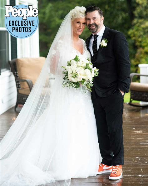 Anne Burrell Marries Stuart Claxton