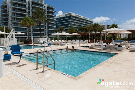 Grand Beach Hotel Surfside West Review: What To REALLY Expect If You Stay