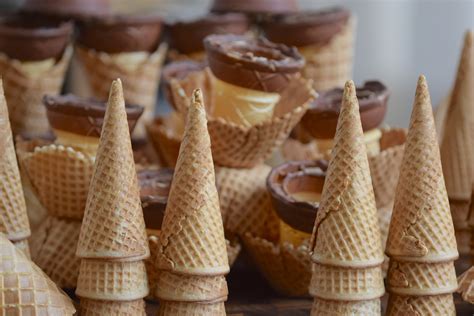 The 3 Most Important Ice Cream Cones (And When To Use Each One) - Food ...