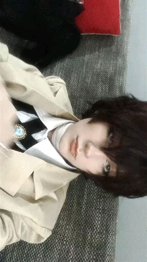 dazai cosplay (bsd) bungou stray dogs | Stray dogs anime, Bungou stray ...