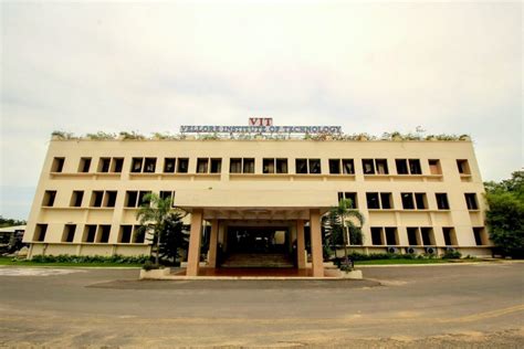 VIT University, Bhopal: Admission 2021, Courses, Fee, Cutoff, Ranking ...