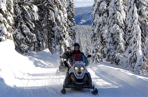 Snowmobiling, Two Top Trail near West Yellowstone | Yellowstone Fun