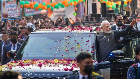 PM Modi holds mega roadshow in Delhi ahead of key BJP meet | Latest ...