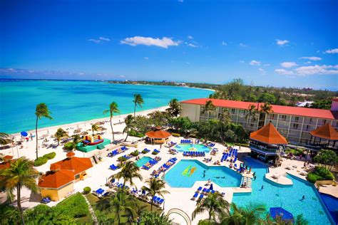 nassau-breezes-swimming-pool-and-beach - Bahamas Cruise Excursions