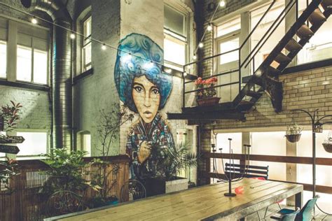 10 BEST Hostels in Manchester (2024 Insider Guide)