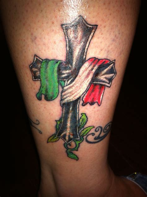 Family tattoo... Italian flag Celtic Tattoos For Men, Celtic Cross ...