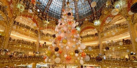 Christmas in France - French Christmas Traditions With Audio ...