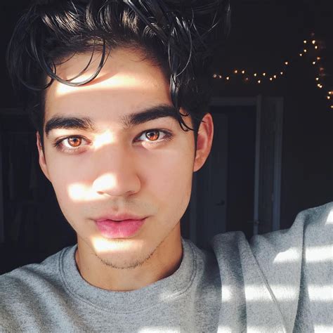 Ben J. Pierce on Instagram: “When ur brown eyes meet the sun ☀️ ...