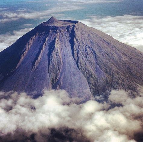 Mount Pico "#MontanhaDoPico," Portugal's 2,351 m high asl # ...