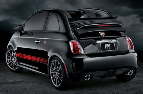 ซื้อ Fiat Abarth 124 Spider และ Fiat 500 Abarth วันนี้ แถมฟรีคอร์สสอน ...