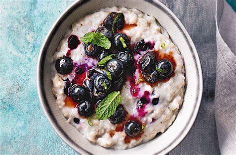 Blueberry and Coconut Porridge Recipe | Vegan Recipes | Tesco Real Food