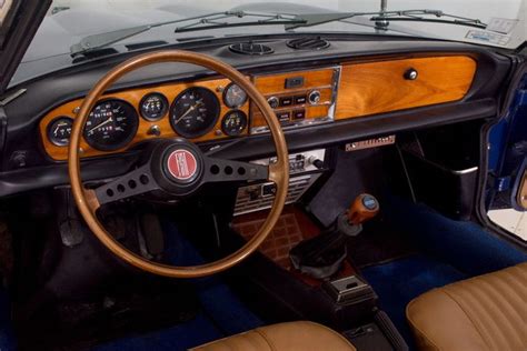 Pin on Fiat 124 spider interior