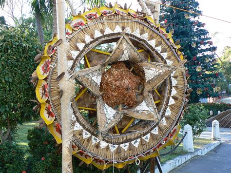 Ilocos Norte Parol Making Contest 2009 (30) | Constantine Agustin | Flickr