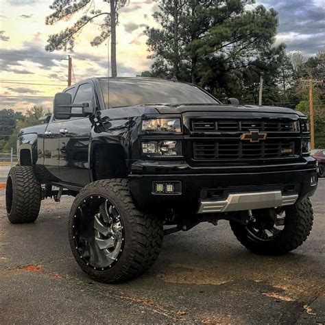 Modified Custom Lifted Chevy Trucks