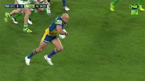 Sensational assist from Blake Ferguson : r/nrl