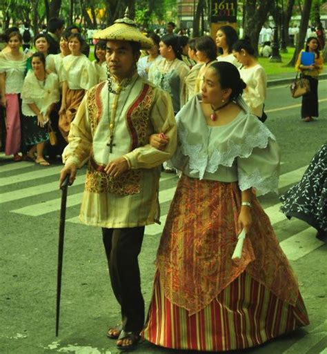 Traditional clothing in the Philippines. Barong Tagalog & Baro at Saya ...