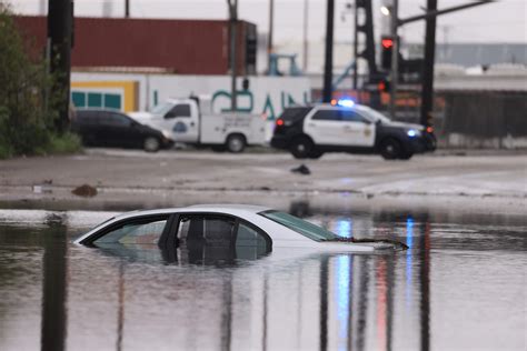 California Flooding Video Shows 'Damaging Mudflow' Strike Los Angeles ...