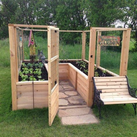 Enclosed Raised Bed Vegetable Garden - gardenbz