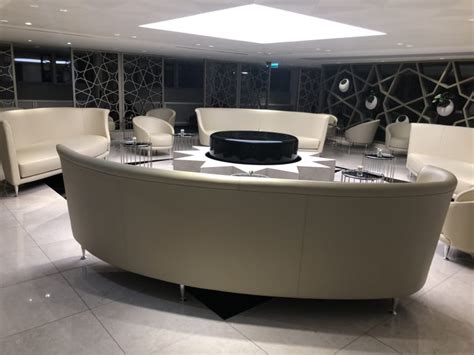 CDG: Qatar Airways Premium Lounge Reviews & Photos - Terminal 1, Paris ...