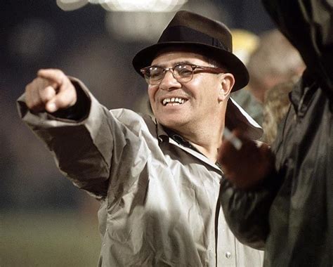 Rare Photos of Vince Lombardi - SI.com Photos | Vince lombardi, Sport ...