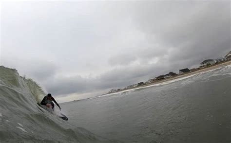 Wrightsville Beach Surf Photo by Andrew Garver | 9:10 am 19 Nov 2019