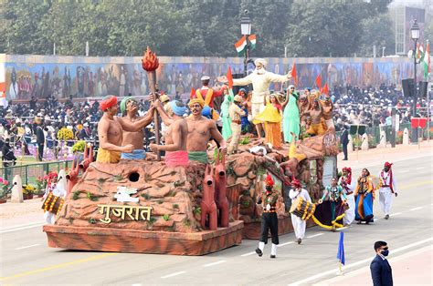 Republic Day 2022 State Tableaux PICS: Indian states and UTs turned ...