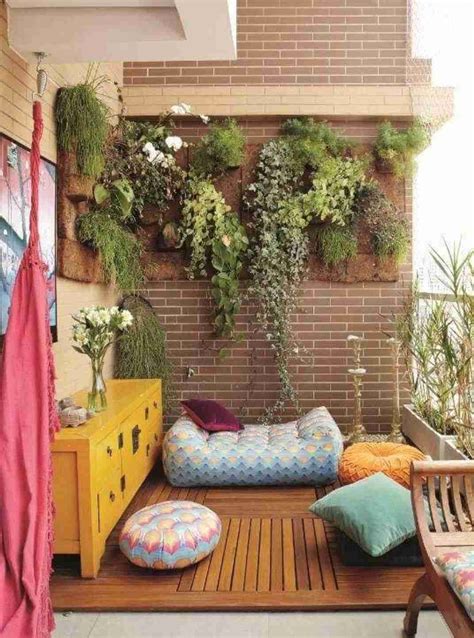 12 Apartment Balcony Garden Decorating Ideas and Designs