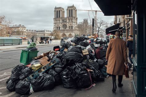 Paris Garbage Strike: 9,500 Tonnes of Trash Pile Up on Capital Streets ...