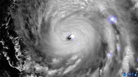 Watch: Stunning timelapse shows Hurricane Ian formation from space ...