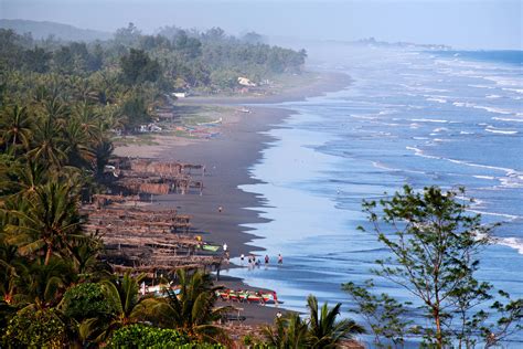 The Best Beaches in El Salvador